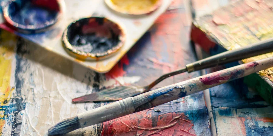 Brush or Palette Knife Better