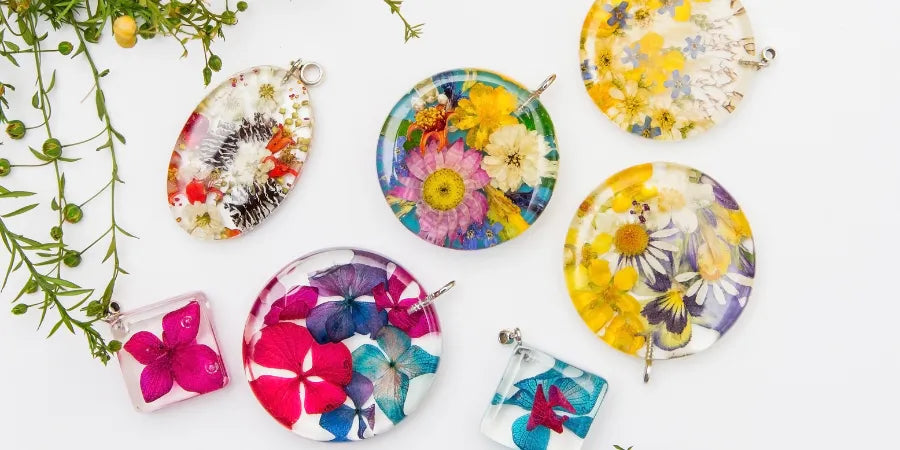 Flower Resin Art: How to Make Resin Flower Art
