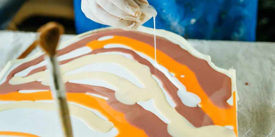 Resin Pouring Techniques