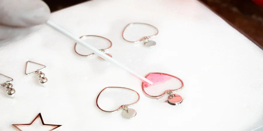 DIY Resin Jewellery Project Ideas for Beginners