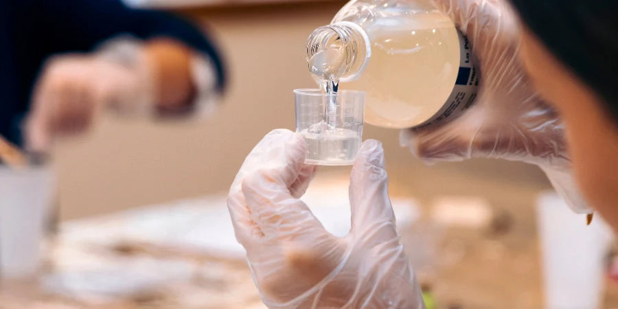 7 Steps to Create Epoxy Resin Art