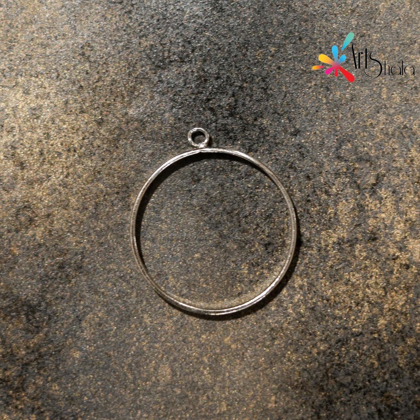 silver round pendent frames