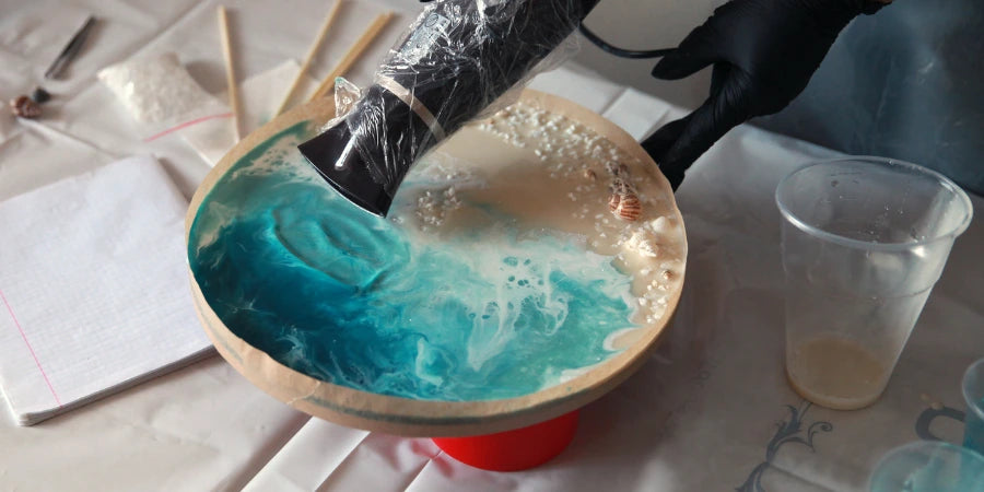 Tap Into Your Creative Side: Discover Resin Art Classes Online!