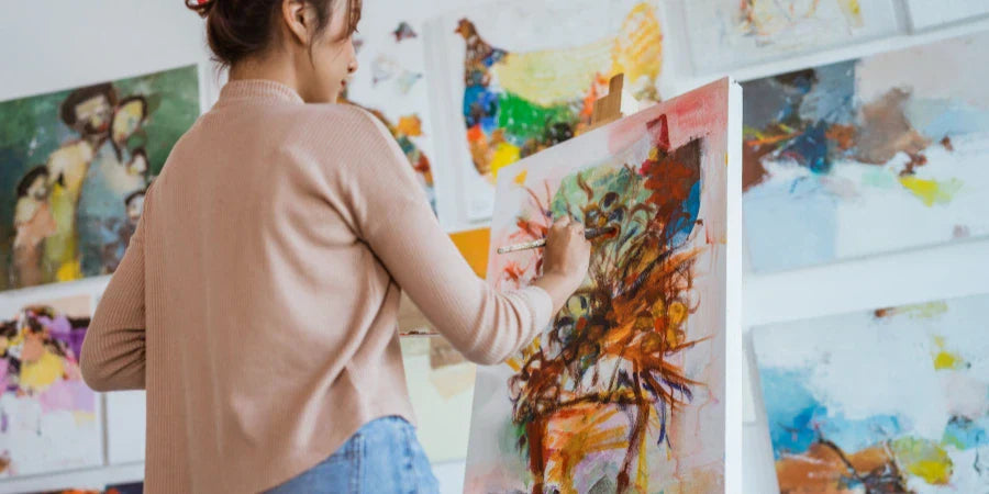 Benefits of Using Acrylic Paints on Canvas