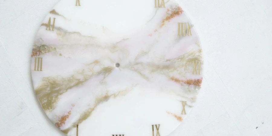 How to Find the Perfect Centre for Your Resin Clock?