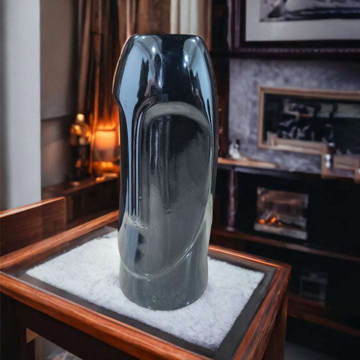 The Black Face Vase