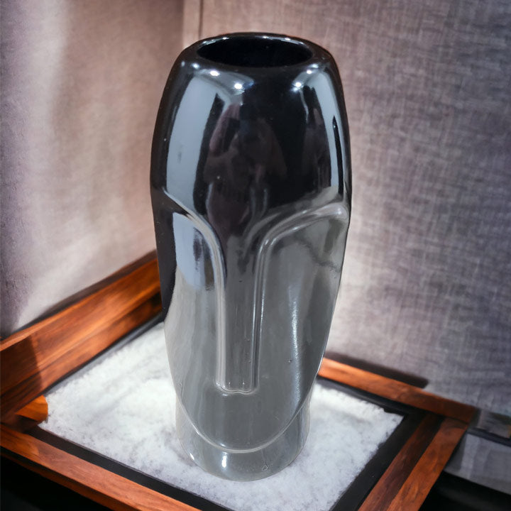 The Black Face Vase