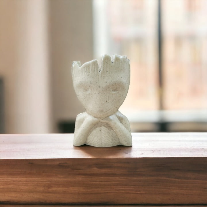 KnikGlass Baby Groot - Pot De Fleurs / Pot à Crayons - Déco De Bureau Rigolote (4 Styles)