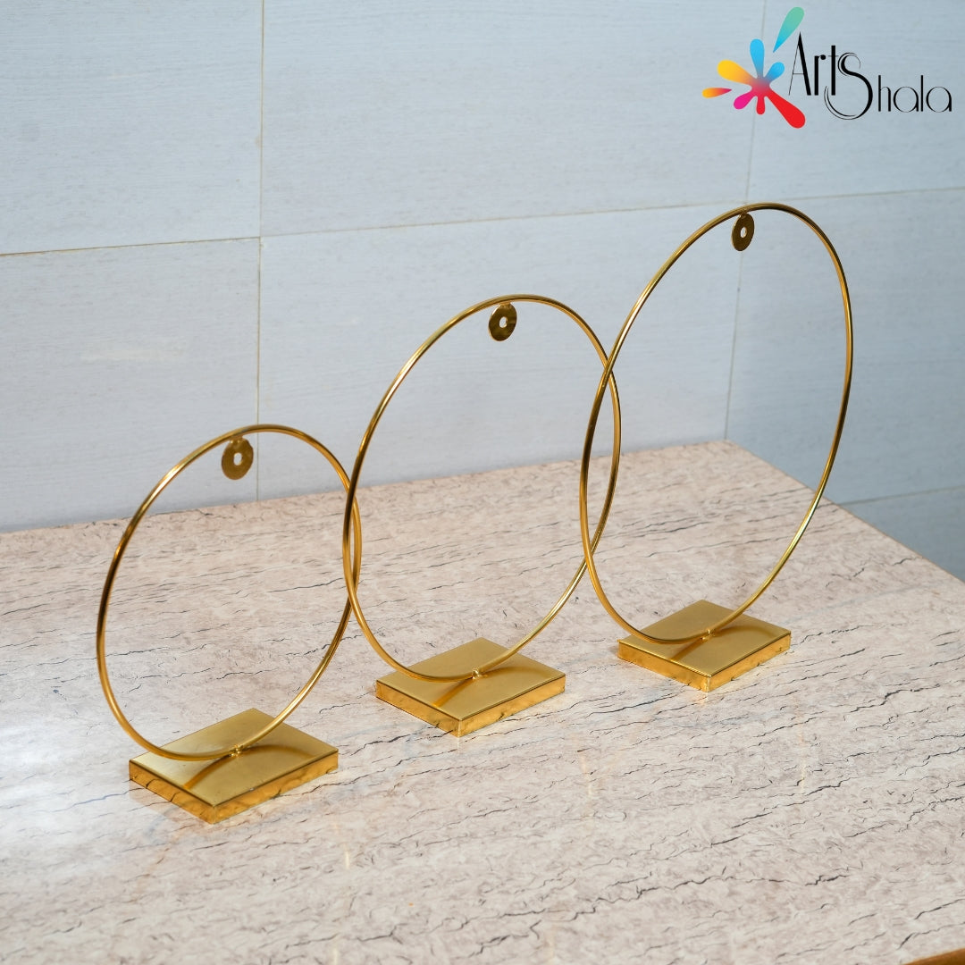 Buy Metal Loop Stand for Photoframe Golden Online | Artsshala – Arts Shala