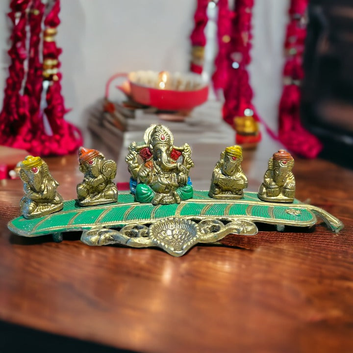 Brass Set of Ganesh Idol with Dia